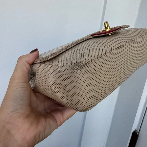 CHANEL Vintage Perforated Leather Top Handle Bag – Beige & Bordeaux - Picture 4 of 16